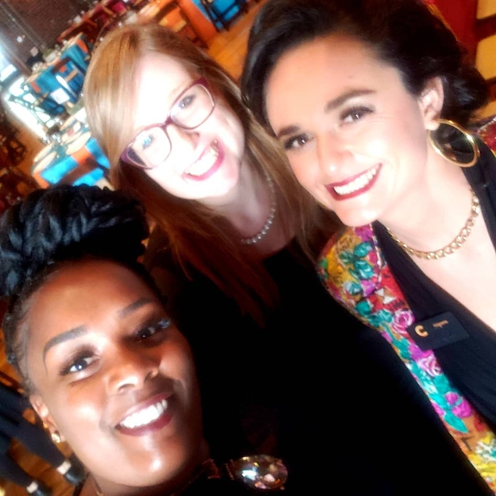 Meet your Posher, Claudia